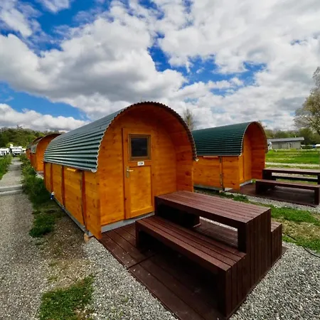 Holzhuette J23 Klein Vakantiehuis *